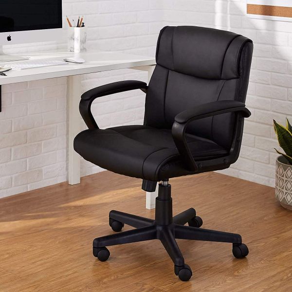 Small Convenient Leather Rotating Boss Office Chair Cold Molded Foam