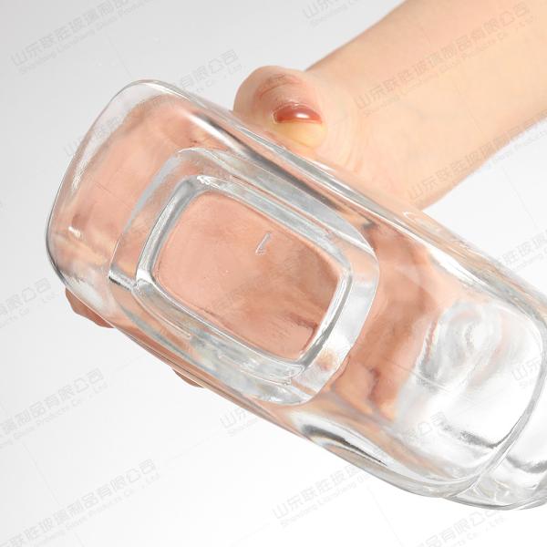 OEM/ODM Aceitação de garrafas de vidro transparentes de galvanização para brandy, uísque, vodka e licor