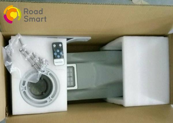 IP65 Solar LED Street Light , Solar Powered Led Parking Lot Lights Long Service Life