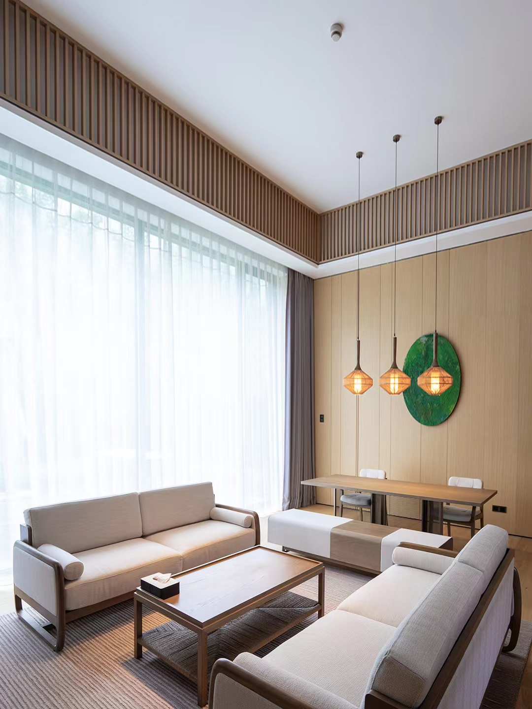 Luxury Hotel Bedroom Furniture King Size Solid Ash Bed Customized