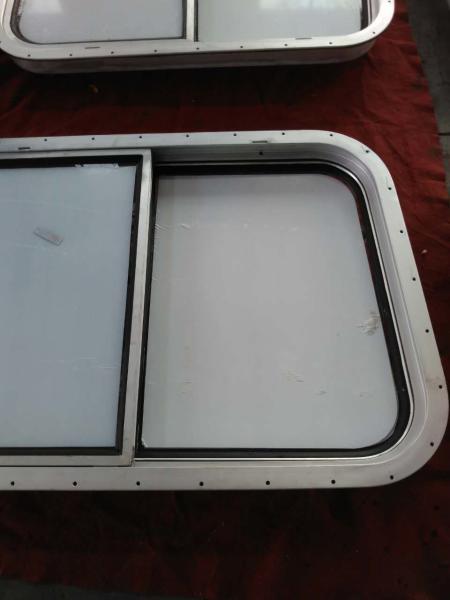 Boulonné/a soudé Rectanglar Windows marin/fenêtre marine d'alliage d'aluminium de bateaux