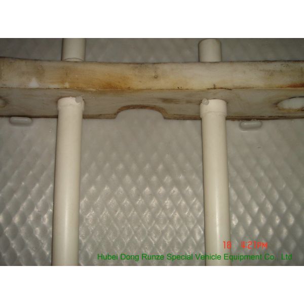 3 Axles Chemical Tanker Truck for 30 - 45MT Hydrofluoric Acid / HCL Transport