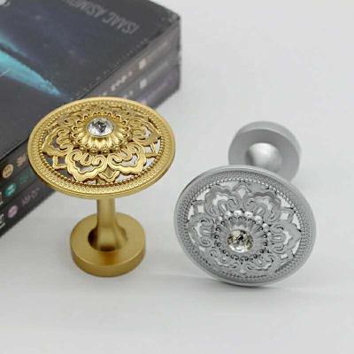 Golden Color Decorative Curtain Wall Hooks Simple Luxury Style With Rope