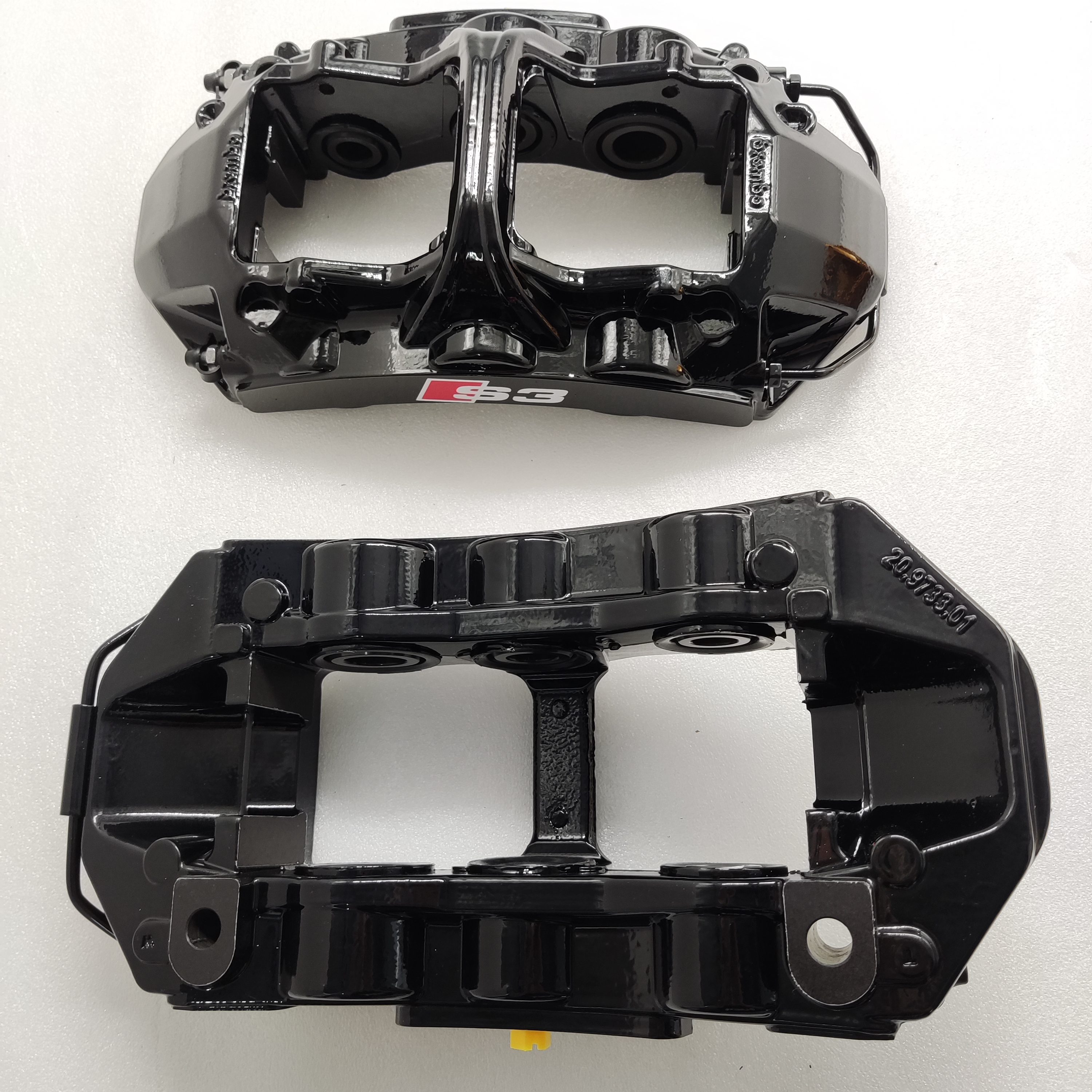 Золотые крумциркули GT6 и пусковые площадки с кронштейнами для фронта Nissan R35