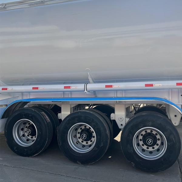 3 Axle 45,000 Liter 5 Cabin (Can Be Customized According To Customer Requirements) Carbon Steel Tank Semi Trailer