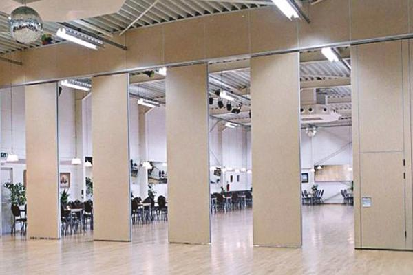 Altura deslizante das paredes de separação 6m da superfície de madeira de alumínio do quadro