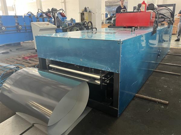 Máquina de moldagem de rolos de costura em pé com painel de telhado controlado por PLC Kr-18 SSR