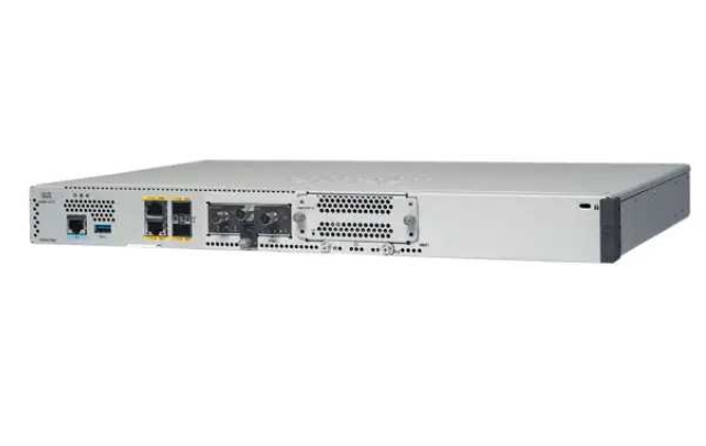 C8200-1N-4T Cisco Catalyst 8200 серии Edge платформы и UCPE 1RU W / 1 NIM слот и 4 X 1-гигабитные Ethernet WAN порты