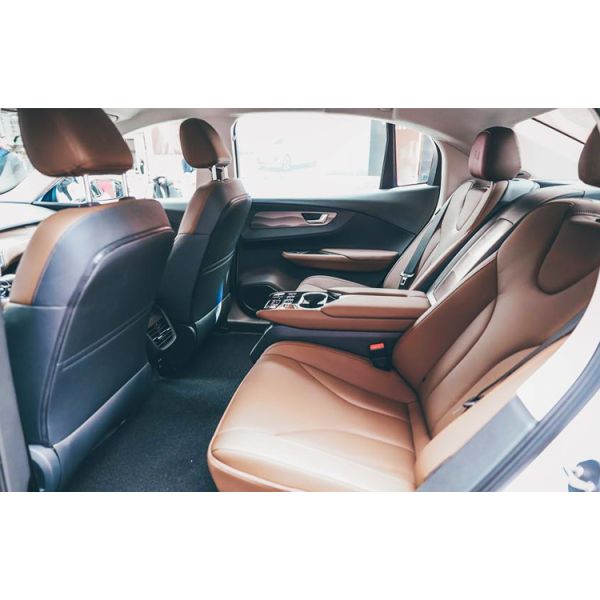 Hongqi E-QM5 Electric Sedan 431km High Speed Electric Vehicle