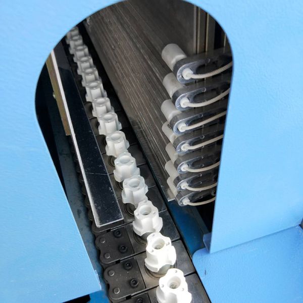 2 литровая полуавтоматическая ПЭТ-дующая машина для повышения эффективности производства небольших бутылок