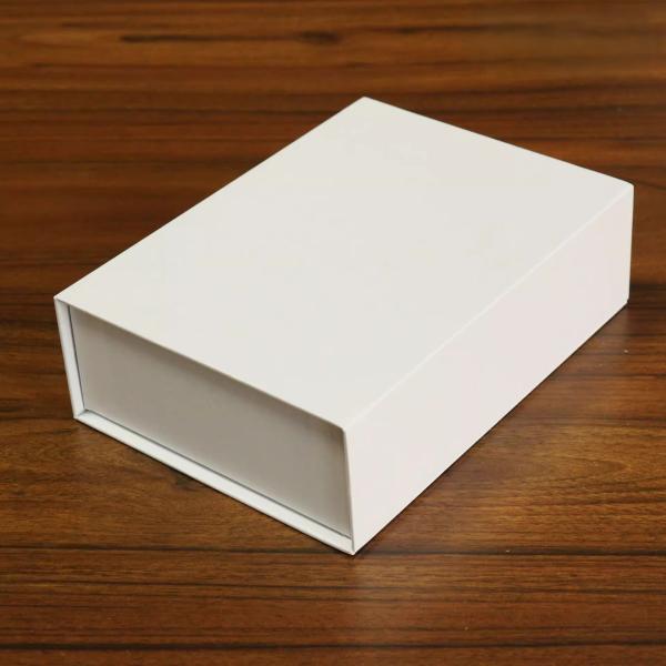 Custom 26cm Foldable Gift Boxes Magnetic Cardboard Square Packaging Box
