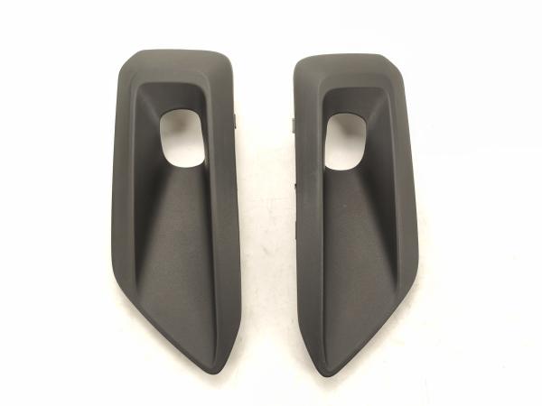 31449343 31449344 Car Body Parts Front Bumper VOLVO Fog Light Grille Cover