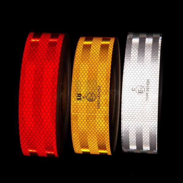 50mm*45.72m Size Yellow Conspicuity Tape Reflective Sticker 3 - 5 Years Durable