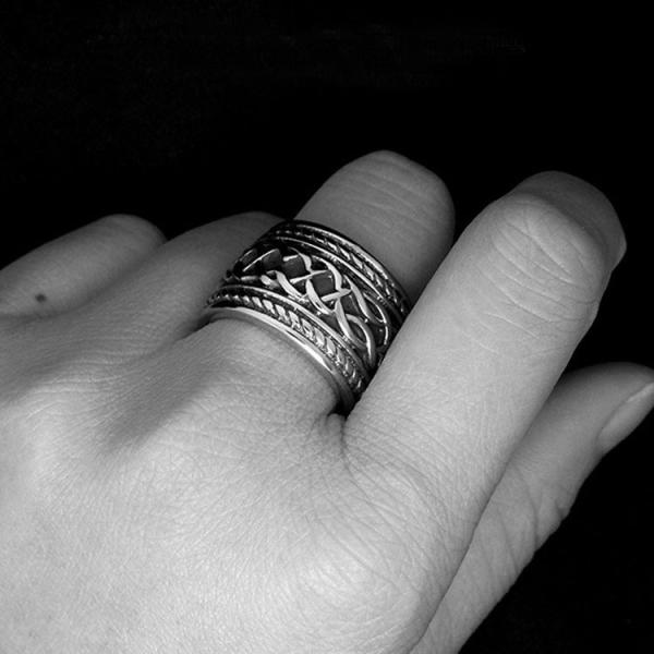 Vintage Old Titanium Stainless Steel with Sterling Silver Plated Band Ring  ()