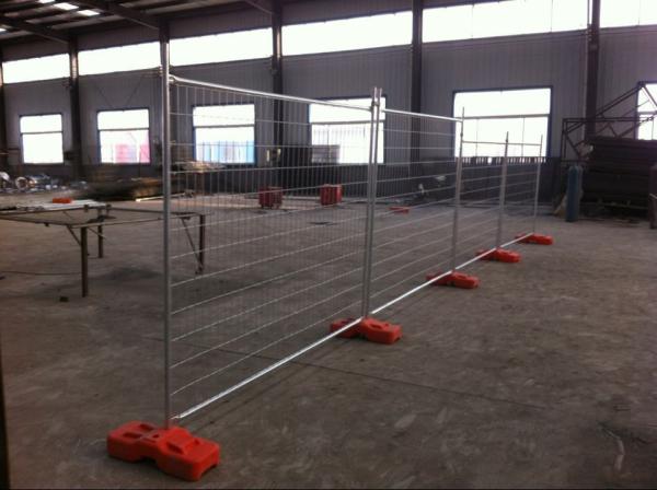 Mobile Temporary Aluminum Fence / Mesh Pool Safety Fence Q195 / Q235 Materials