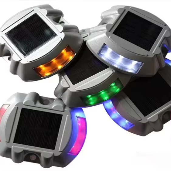 Roadsafe LED Solar Road Stud with 5mm Ultra Bright LED and 20 Tons Resist Compression in Aluminium Alloy