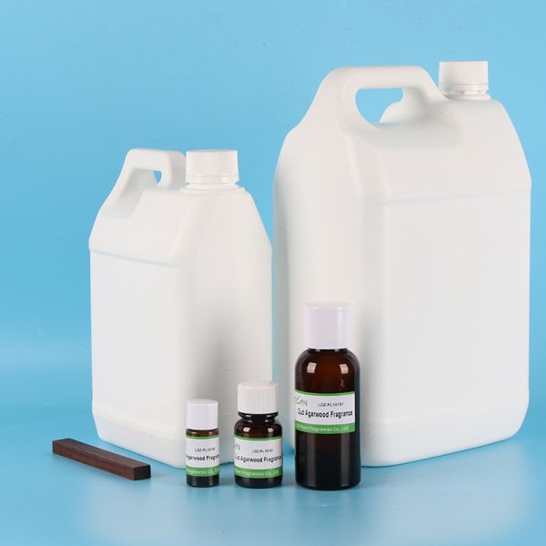 Oud Agarwood Parfum Strong Oud Aroma Essence Oil Parfum de concepteur pour la fabrication de parfums