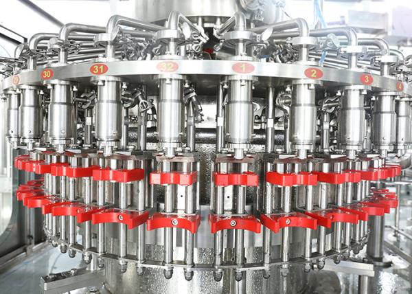 Controle líquido quente do PLC da máquina de engarrafamento da suficiência da bebida de Monoblock Engery