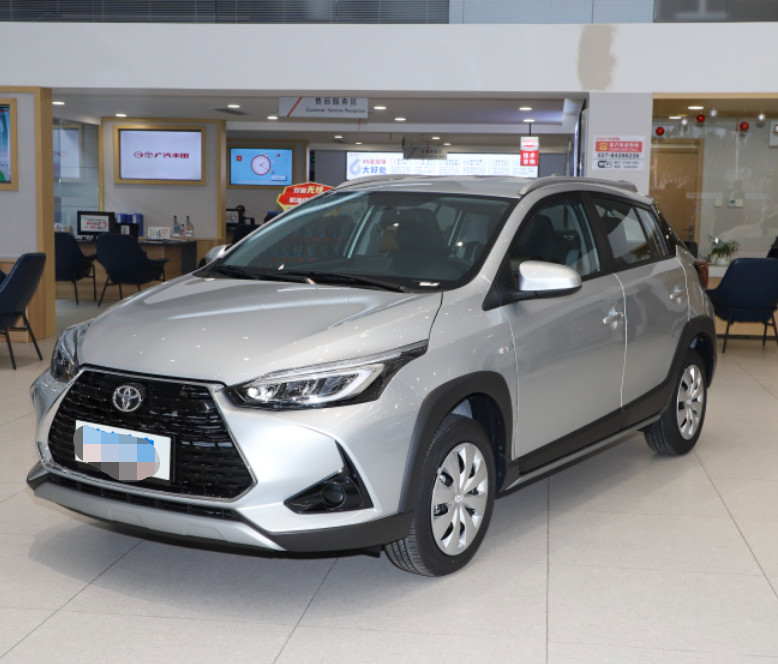 Тойота YARiS l 2022 1.5L CVT ПЛЮС подержанный автомобиль хэтчбека версии 1.5L 112HP L4