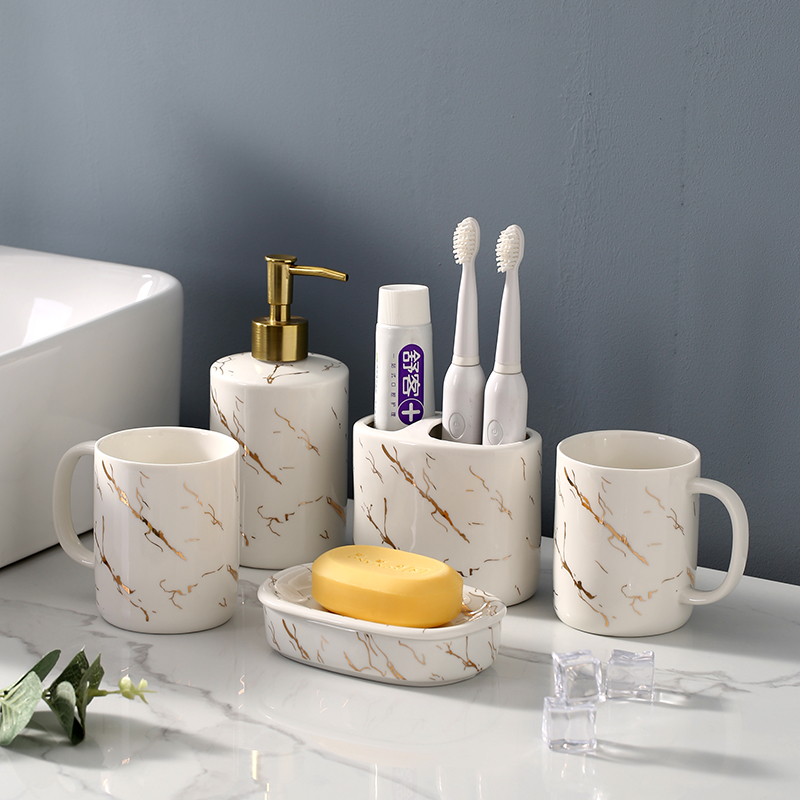 Подгонянное керамическое блюдо мыла для стандартной тщеты аксессуаров Bathroom устанавливает