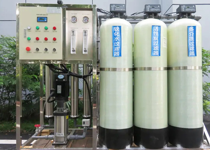 Vertical Polyethylene PE Liner FRP Tank For Water Treatment Multi Color