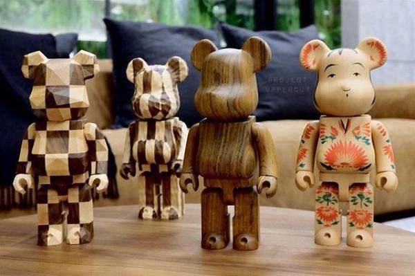 Distinctive Aesthetic Hand Carved Wood Sculptures Statue Decorative