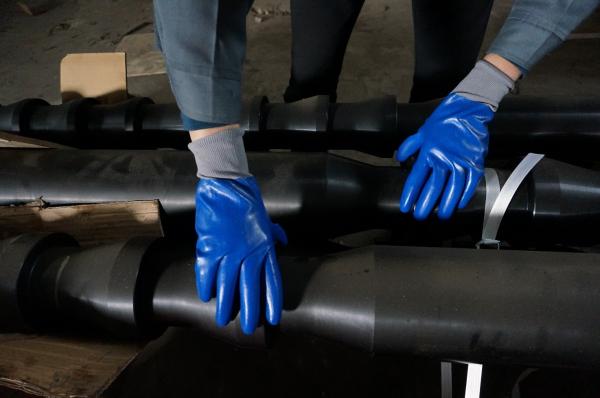 Do poliéster EN388 4121 do trabalho industrial das luvas do nitrilo revestimento sem emenda inteiramente