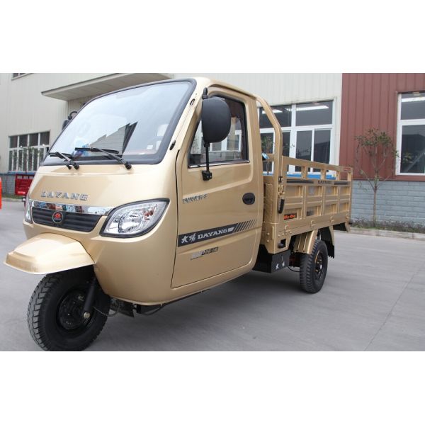 Моторизованный трехколесный велосипед 300cc Carga Triciclo Cargo Красный Тип вождения Моторизованный закрытый 250cc