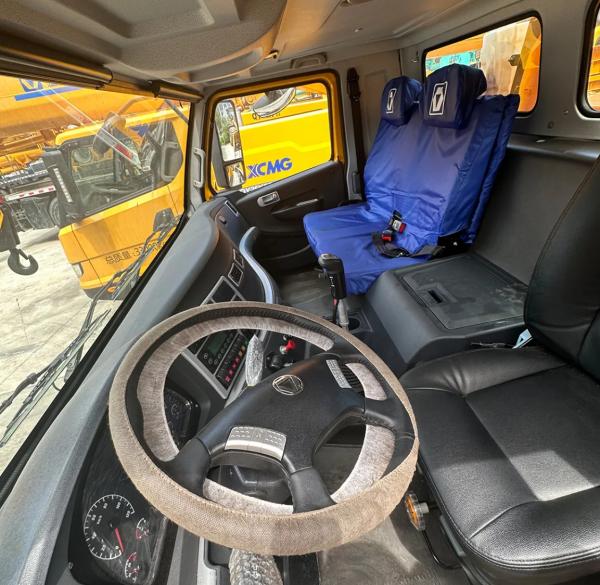 70 Ton Used QY70KC Mobile Used Crane Truck yellow