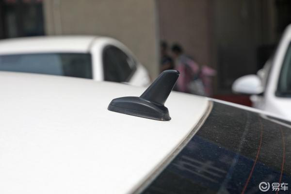 Raysince Good Quality Electric Car Adult Vehicle Wholesales Cheap Price Sedan Electric Car