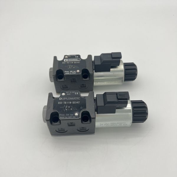 Sany Zoomlion Concrete Pump Truck Parts Duplomatic Solenoid Valve DS3-TB-11N-D24K7