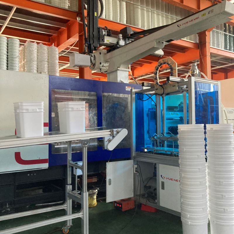 Круглый 1L 2L 3L 4L 5L чёрный или белый пластиковый ведро толщиной крышки от 1,0 до 2,5 мм