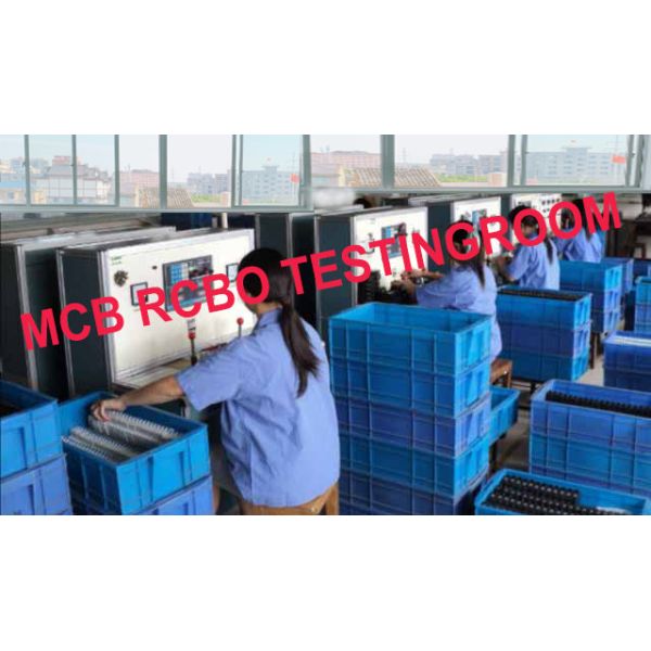 Red Copper Texture Miniature Circuit Breakers 1P Shockproof