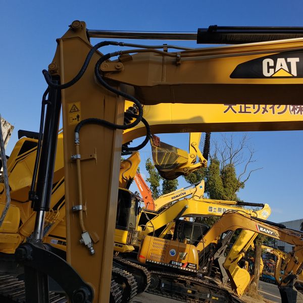 7193KGS operating weight caterpillar 307d excavator with original hydraulic cylinder