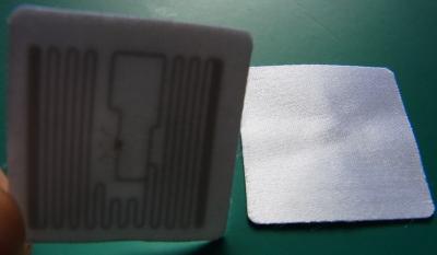 Long Distance Customized Clothing UHF Labels 512 Bits Memory for garments