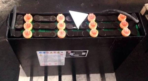 Industrial Forklift Battery 24 Volt Automatic Agitation System Wooden Case Packaging