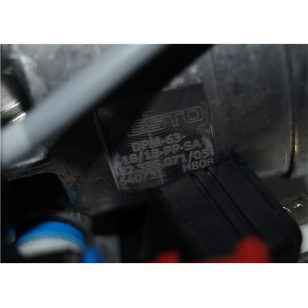 L2.335.071 Festo Pneumatic Cylinder , Pneumatic Cylinder Fittings Germany Origin