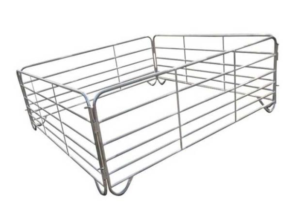 O cavalo galvanizado almofada o × 40mm da cerca 40mm da cerca do metal de 3m
