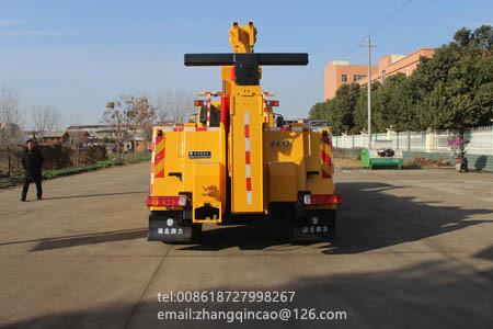 Factory Direct Sale Wrecker Truck With Huge Power at Low Price for Towing