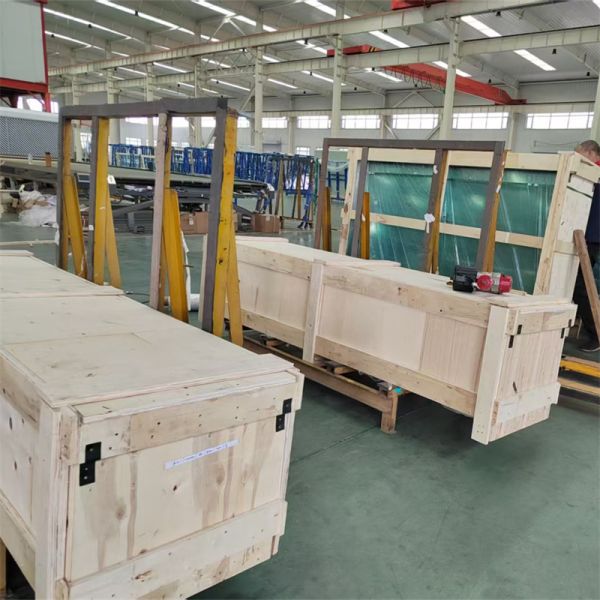10mm High-strength Tempered Safety Glass with Polished Edge for Construction and Furniture