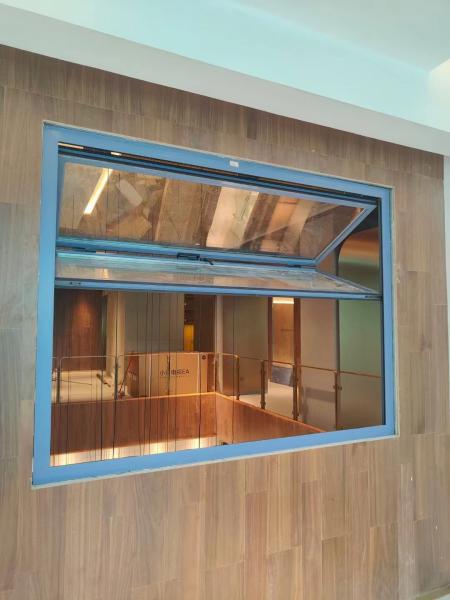 Hybrid Solid Oak Interior with Aluminum Clad Folding Windows - 5mm Wood Veneer Options