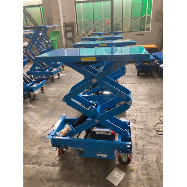Vehicle Industrial Long Deck Mobile Scissor Lift Mobile Equipment 1100lbs 40