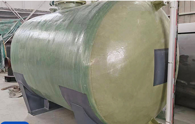 Réservoir d'acide sulfurique en fibre de verre, réservoir de stockage de produits chimiques, réservoir de stockage en FRP, réservoir d'acide nitrique, transport et stockage