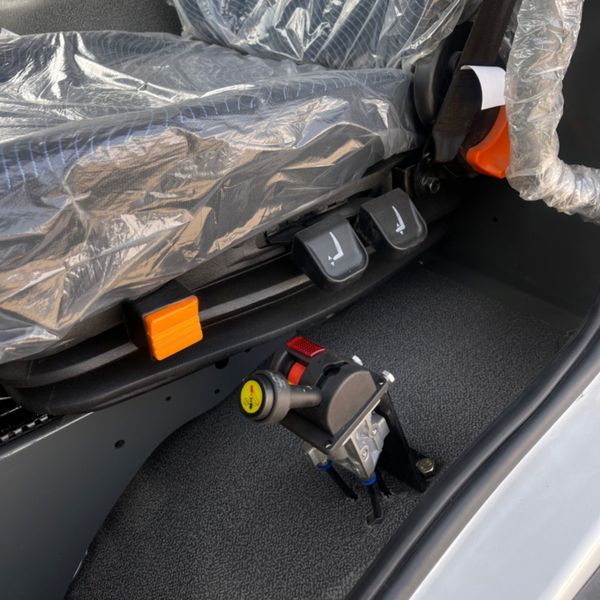 Левое рулевое управление Sinotruk Howo 6x4 Дамп-Трактор Использованный 375hp 10 колес 20CBM наклона грузовиков