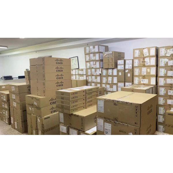 Original Cisco C9300L-48T-4G-A Catalyst 9300L Switch 48-port Network Switch with 4X1G Uplinks and StackWise-320 Technology