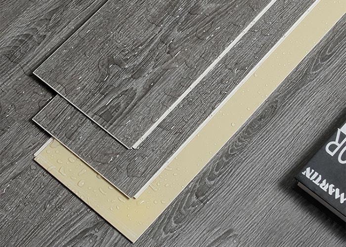 SGS делает настил водостойким SPC с Underlayment