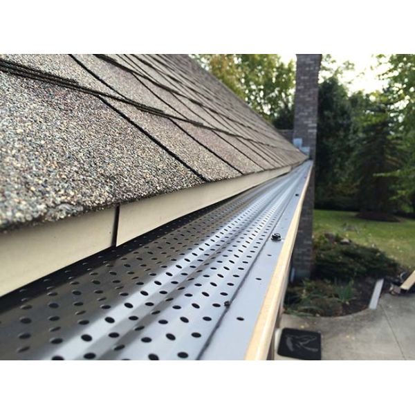 Предохранители нержавеющей стали или алюминиевых пефорированные металла лист также известные как крышки сточной канавы