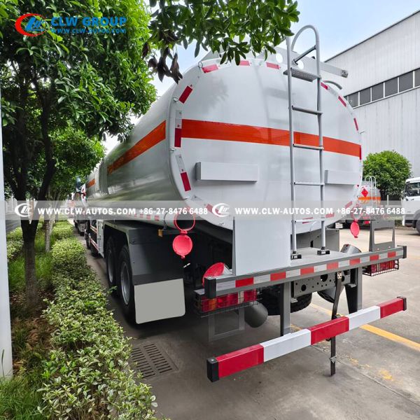 HOWO 8X4 30,000L Refueling Truck with Intelligent Dispenser and Dual-Way Metering System for Fuel Delivery
