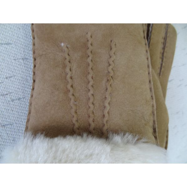 Wholesale high quality sheepskin lambskin gloves fur trim cuff shearling gloves for ladies