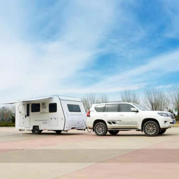 2-8 personnes ont moulé le mini camping-car Rv de batterie personnalisable de remorques de voyage moulées par fibre de verre